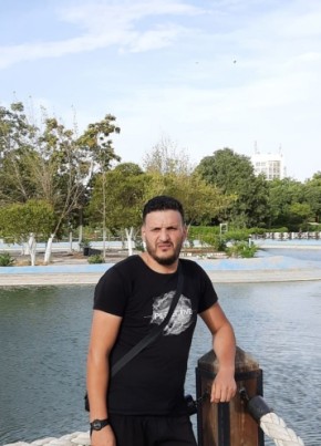 moh lucas, 35, People’s Democratic Republic of Algeria, Algiers