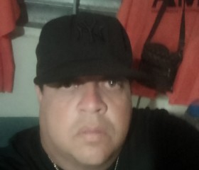 Gabriel, 43, Mayagueez