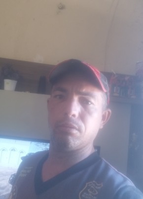 Gil Oliveira из Irecê 40 лет