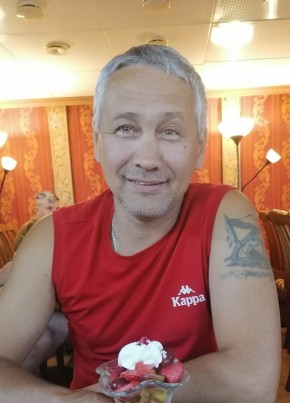 Александр из Еманжелинския 48 лет