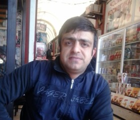 Mustafa, 46, Olching