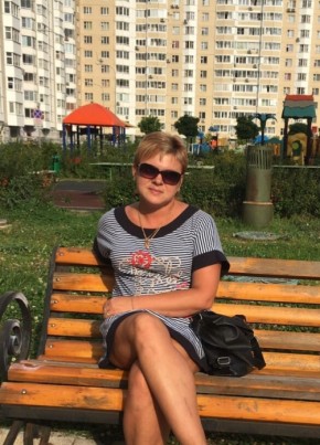 Елена, 45, Россия, Краснозаводск