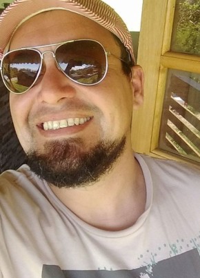 Vitor, 22, República Federativa do Brasil, Florianópolis