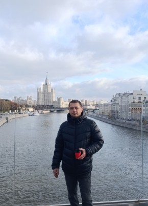 Алексей из Зверево 46 лет