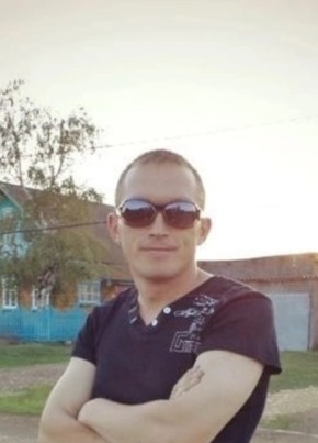 Игорь, 37, Россия, Бакал