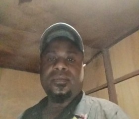 Owaq, 32, Abepura