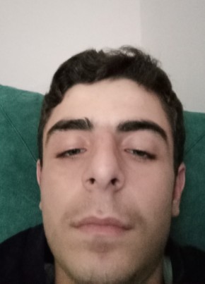 Emre Aydın из Esenyurt 33 года