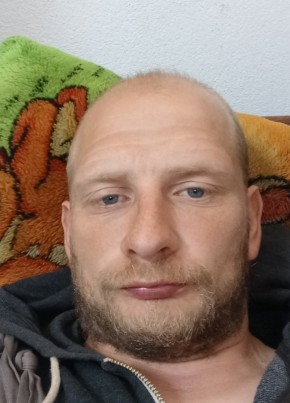 Sasha, 35, Belarus, Mahilyow