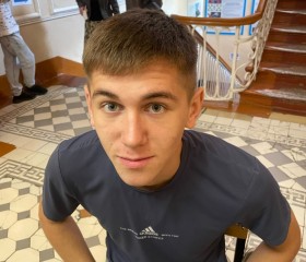 Mikhail, 18, Kursk