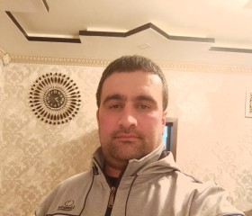 P, 40, Oktyabrsky