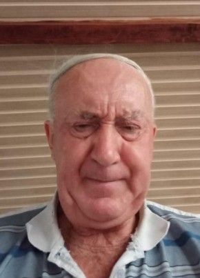 George из Iași 67 лет