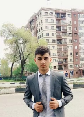 Макс, 23, Россия, Сургут