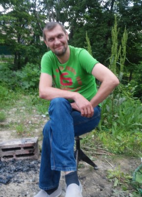 Игорь, 41, Россия, Трудовое