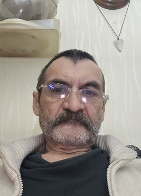 Игорь из Челябинска 64 года