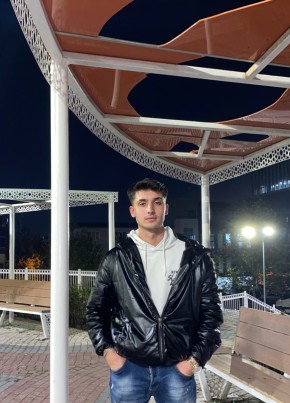 SÜLEYMAN из Bursa 21 год
