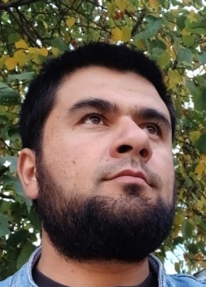 Сафаралии из Екатеринбурга 32 года