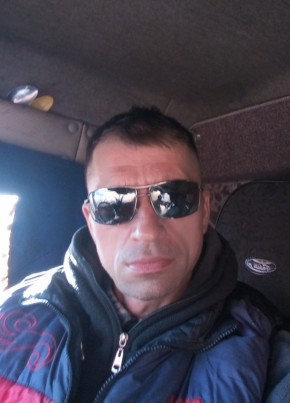 Олег, 44, Россия, Богучаны