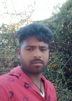 Suresh  thakaer, 21, India, Nandurbar