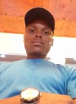 Michael, 25 лет, São Tomé