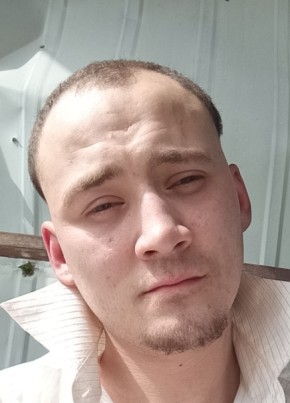 Александр из Мелитополи 23 года