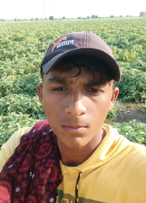 Kirpal Paraliya, 18, India, Limbdi