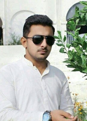 Khani, 22, Pakistan, Islamabad