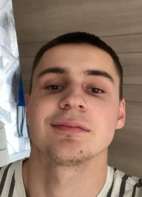 Максим из Зеленчукскаи 23 года