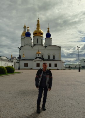 Данил из Сатки 47 лет