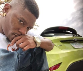 Laron, 36, Jenks