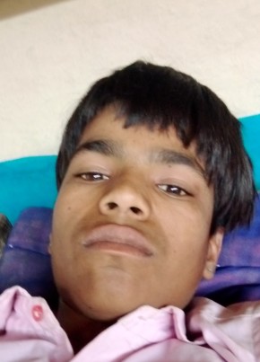Gowardan Tanwar, 20, India, Indore