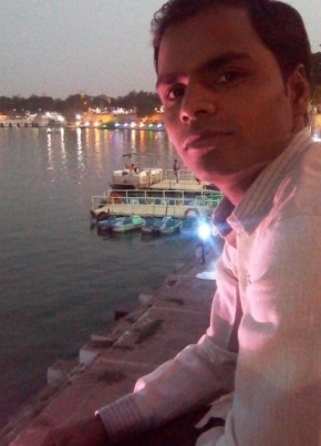 Rahul, 21, India, Ahmedabad