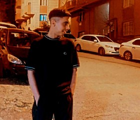 Kadoo, 24, Istanbul