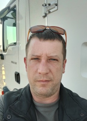 Андрей из Атырау 44 года