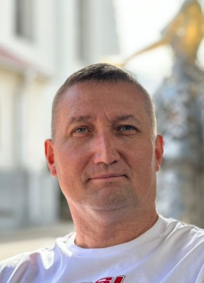 Дмитрий из Москвы 52 года