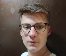 Makar, 18, Berezovskiy