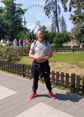 Валентин, 46, Россия, Волхов