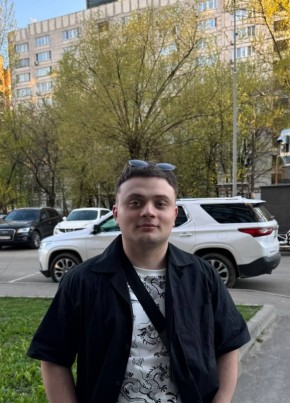 Илья из Зеленограда 22 года