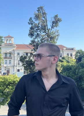 Temur из Сочи 18 лет
