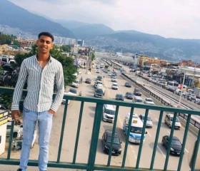 İsmail, 29, Mustafakemalpasa