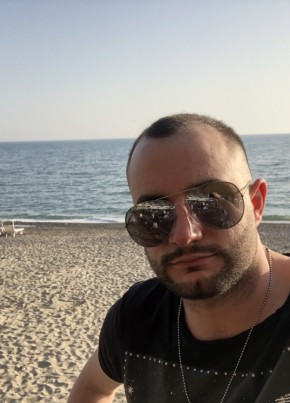 gerry, 33, Repubblica Italiana, Montecorvino Rovella