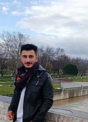 Ahmet, 22, Türkiye Cumhuriyeti, Biga