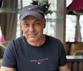 Dmitriy Rebrov, 47, Vienna