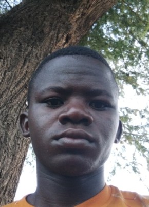 Isa, 18, Malaŵi, Lilongwe