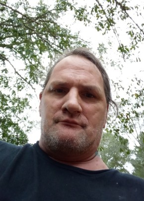Russell, 58, United States of America, Palestine