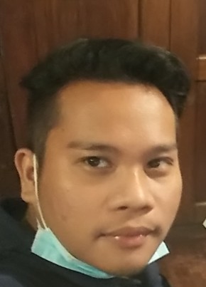 Dexter Azutillo, 30, Pilipinas, Maynila