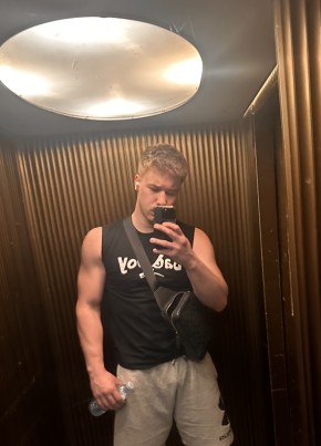 Alex из Rīga 26 лет