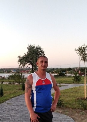 Александр из Старотитаровскаи 44 года