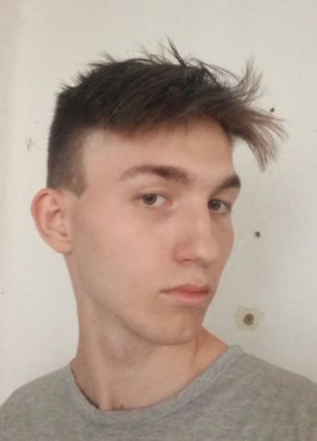 Андрей из Медногорска 19 лет
