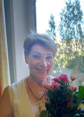 Людмила, 66, Россия, Санкт-Петербург