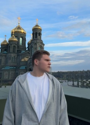 Игорь из Москвы 21 год